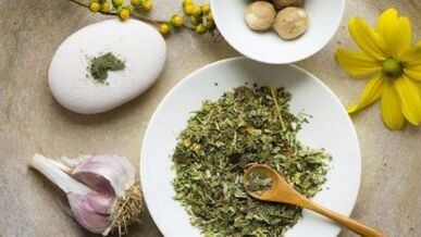 Равишҳои халқӣ барои барқарор кардани кӯзаи мард